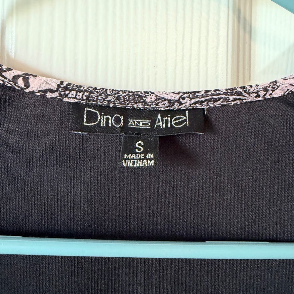 Dina and Ariel Womens Single Piece Pink Paisley Sheer Sleeves‎ Black Tank Small - Picture 3 of 4